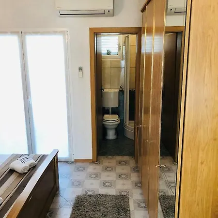 Garden Near Trogir, With Swimming Pool And Barbecue Area * Trogir